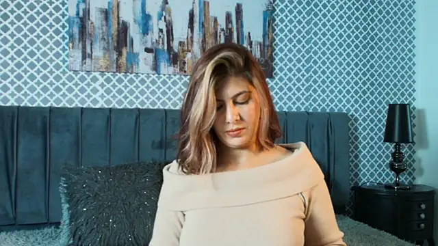 scarlett moore online show from October 15, 3:01 pm