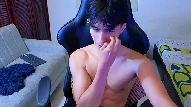 Snapshot of carl_dixon chatting on November 13, 9:14 pm carl dixon online show from November 13, 9:14 pm