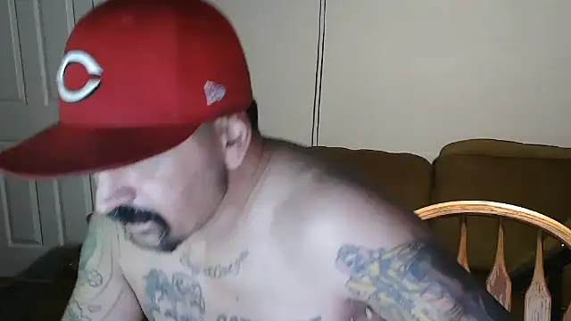 Snapshot of jess2fuck chatting on October 20, 9:21 am jess2fuck online show from October 20, 9:21 am