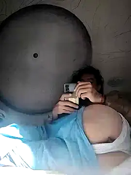 Snapshot of iirgastam3 chatting on February 2, 2:24 pm iirgastam3 online show from February 2, 2:24 pm