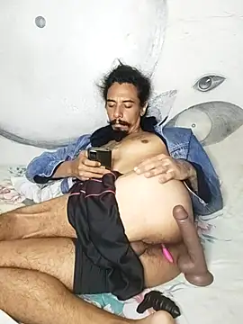 Snapshot of iirgastam3 chatting on February 12, 11:30 pm iirgastam3 online show from February 12, 11:30 pm