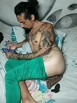 Snapshot of iirgastam3 chatting on February 13, 2:34 am iirgastam3 online show from February 13, 2:34 am