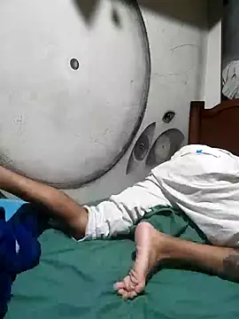 Snapshot of iirgastam3 chatting on February 15, 1:31 am iirgastam3 online show from February 15, 1:31 am