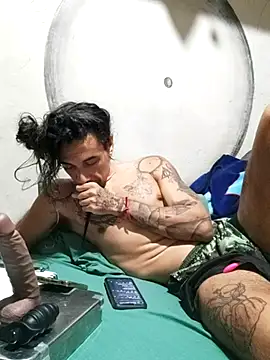 Snapshot of iirgastam3 chatting on February 20, 3:23 am iirgastam3 online show from February 20, 3:23 am