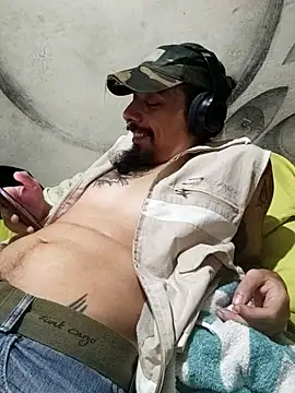 Snapshot of iirgastam3 chatting on October 8, 5:05 am iirgastam3 online show from October 8, 5:05 am