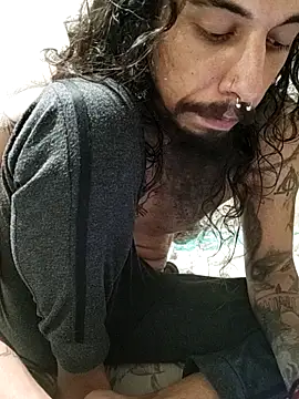 Snapshot of iirgastam3 chatting on October 21, 12:22 am iirgastam3 online show from October 21, 12:22 am