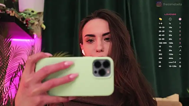 BabyYoda- online show from April 6, 4:19 pm