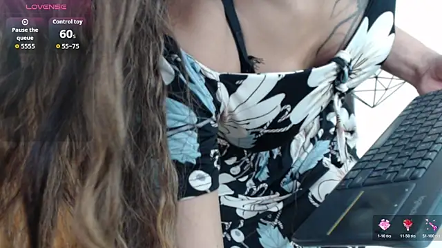 hilary rodriguez online show from November 21, 7:34 pm