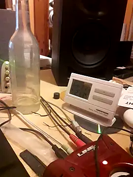 Snapshot of babyboy74 chatting on October 26, 9:53 pm babyboy74 online show from October 26, 9:53 pm