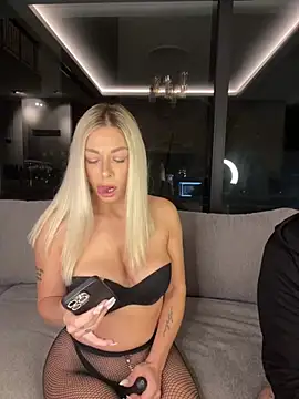 SexOnMyLvL online show from April 22, 8:43 pm