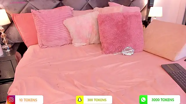Snapshot of sofhiaa_adaams chatting on February 17, 8:36 pm sofhiaa adaams online show from February 17, 8:36 pm