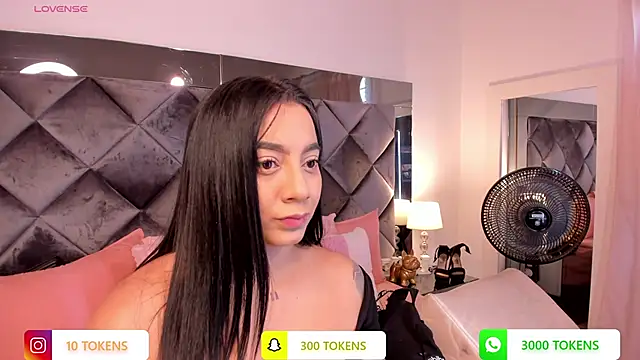 Snapshot of sofhiaa_adaams chatting on March 2, 5:14 pm sofhiaa adaams online show from March 2, 5:14 pm