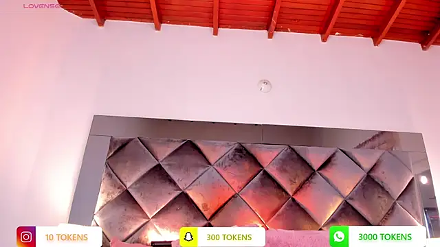 Snapshot of sofhiaa_adaams chatting on March 6, 6:48 pm sofhiaa adaams online show from March 6, 6:48 pm