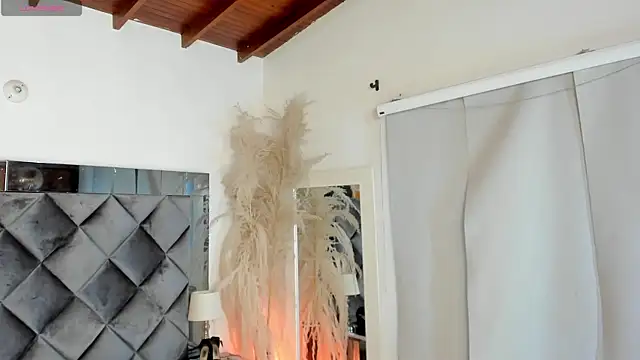 sofhiaa adaams online show from November 10, 9:47 pm