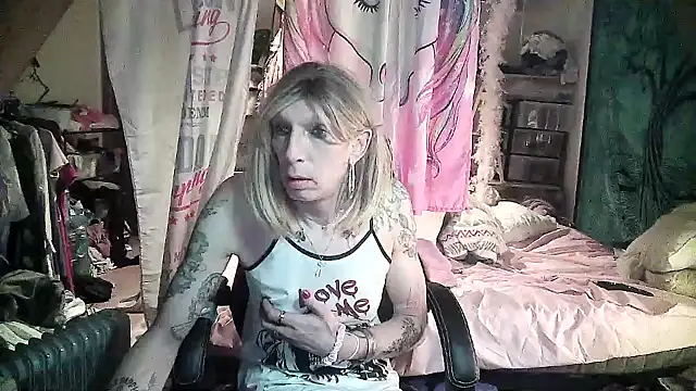 Ombeline1 online show from February 17, 5:25 am