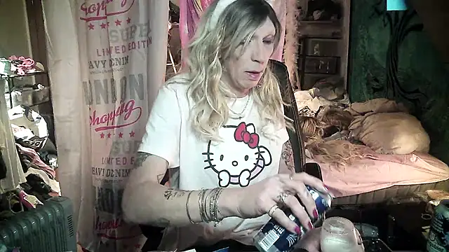 Ombeline1 online show from February 24, 7:30 pm