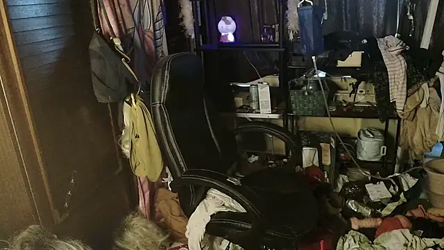 Ombeline1 online show from December 22, 8:22 am