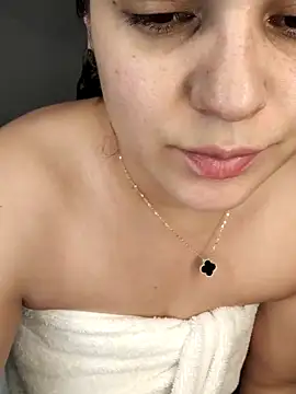 Lia Hurley online show from February 20, 2:24 pm