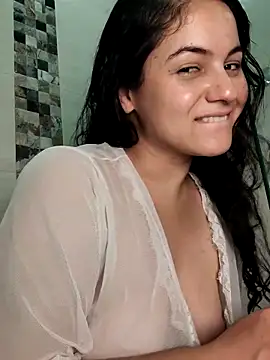 Snapshot of Lia_Hurley chatting on May 23, 9:52 pm Lia Hurley online show from May 23, 9:52 pm