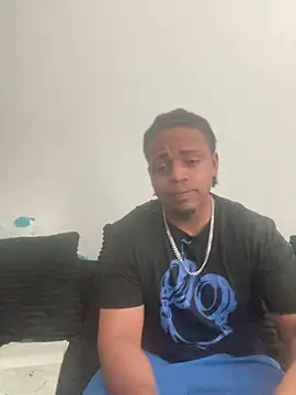 Snapshot of Elgrazonamor chatting on June 22, 10:07 pm Elgrazonamor online show from June 22, 10:07 pm