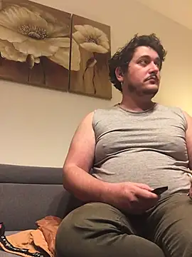 Snapshot of Daminou28 chatting on December 6, 5:44 pm Daminou28 online show from December 6, 5:44 pm