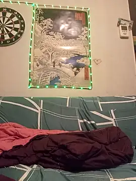 Snapshot of Daminou28 chatting on October 13, 11:16 pm Daminou28 online show from October 13, 11:16 pm