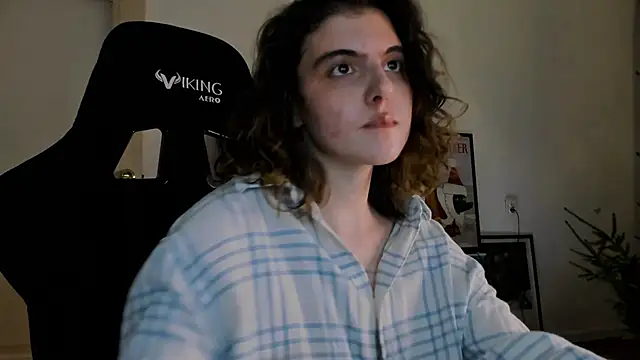 Snapshot of emmamurrr chatting on December 25, 2:02 pm emmamurrr online show from December 25, 2:02 pm