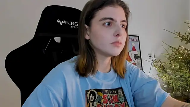 Snapshot of emmamurrr chatting on January 6, 8:07 pm emmamurrr online show from January 6, 8:07 pm