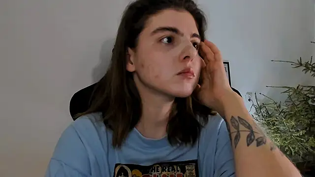 Snapshot of emmamurrr chatting on January 10, 6:38 pm emmamurrr online show from January 10, 6:38 pm