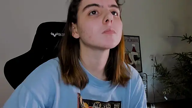 Snapshot of emmamurrr chatting on January 14, 7:43 pm emmamurrr online show from January 14, 7:43 pm