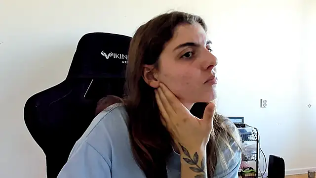 Snapshot of emmamurrr chatting on September 29, 10:09 am emmamurrr online show from September 29, 10:09 am