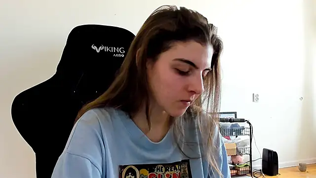 Snapshot of emmamurrr chatting on October 11, 10:25 am emmamurrr online show from October 11, 10:25 am