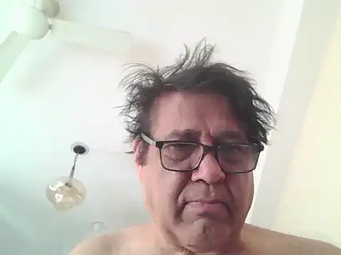 Nuttysub online show from April 22, 2:03 am