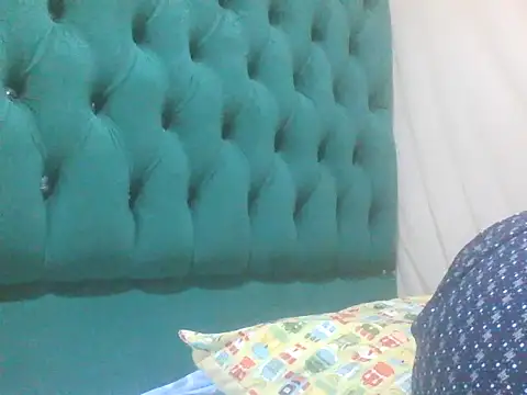 Snapshot of Sexy_Riri chatting on November 21, 10:41 pm Sexy Riri online show from November 21, 10:41 pm