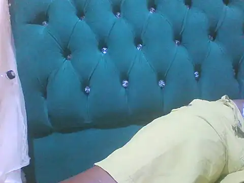 Snapshot of Sexy_Riri chatting on November 22, 1:21 pm Sexy Riri online show from November 22, 1:21 pm