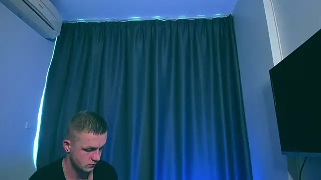 Snapshot of Samuel_Andrew chatting on January 30, 4:16 am Samuel Andrew online show from January 30, 4:16 am