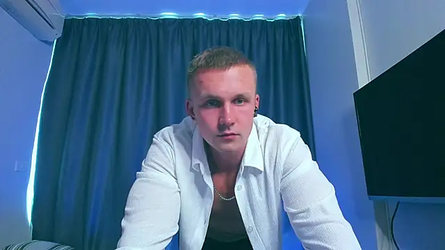 Snapshot of Samuel_Andrew chatting on January 31, 7:07 am Samuel Andrew online show from January 31, 7:07 am