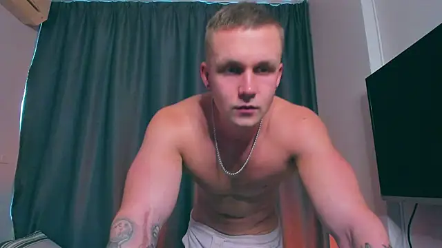 Snapshot of Samuel_Andrew chatting on February 8, 4:25 am Samuel Andrew online show from February 8, 4:25 am