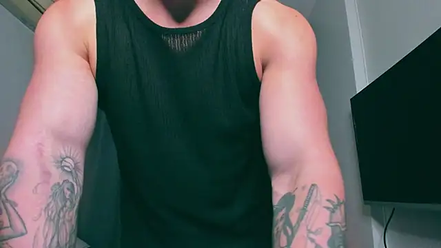 Snapshot of Samuel_Andrew chatting on February 18, 1:54 am Samuel Andrew online show from February 18, 1:54 am