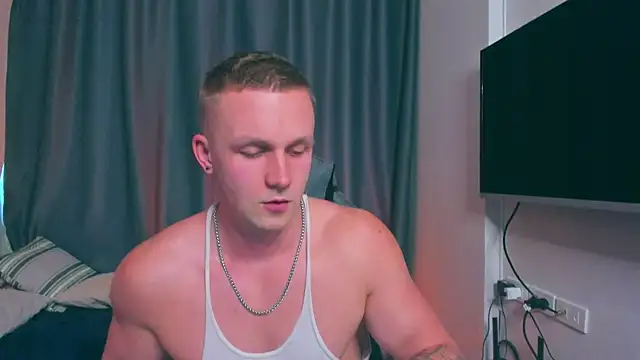 Snapshot of Samuel_Andrew chatting on February 21, 7:45 am Samuel Andrew online show from February 21, 7:45 am