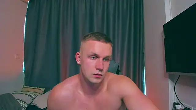 Snapshot of Samuel_Andrew chatting on March 8, 7:16 am Samuel Andrew online show from March 8, 7:16 am