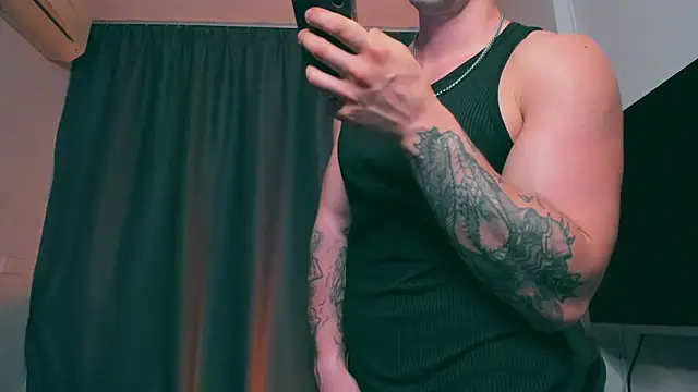 Snapshot of Samuel_Andrew chatting on March 14, 12:40 pm Samuel Andrew online show from March 14, 12:40 pm