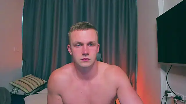 Snapshot of Samuel_Andrew chatting on March 18, 1:21 am Samuel Andrew online show from March 18, 1:21 am