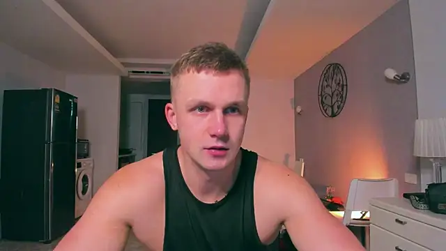 Snapshot of Samuel_Andrew chatting on September 16, 4:46 am Samuel Andrew online show from September 16, 4:46 am