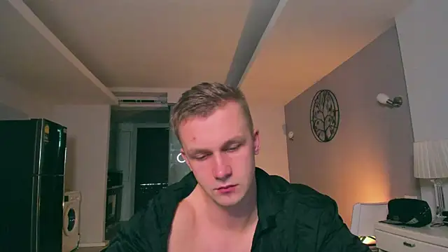 Snapshot of Samuel_Andrew chatting on October 10, 4:44 am Samuel Andrew online show from October 10, 4:44 am