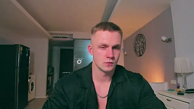 Snapshot of Samuel_Andrew chatting on October 16, 2:45 am Samuel Andrew online show from October 16, 2:45 am