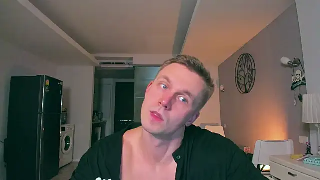 Snapshot of Samuel_Andrew chatting on November 21, 1:59 am Samuel Andrew online show from November 21, 1:59 am