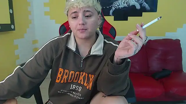 isabeautyx19 online show from December 21, 4:14 pm