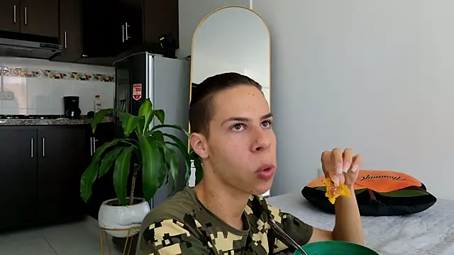 grey   27 online show from February 21, 5:20 pm