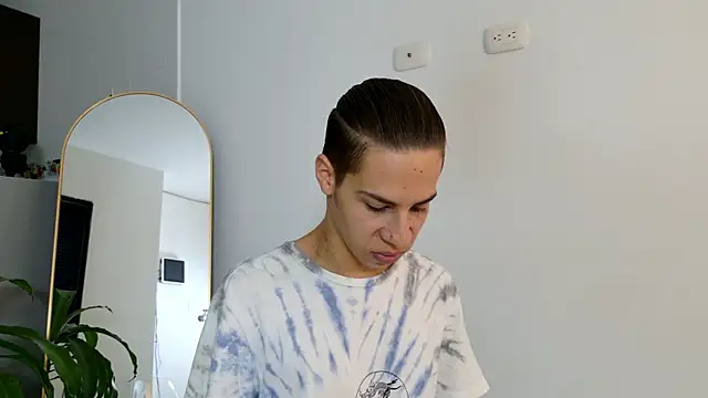 grey   27 online show from March 1, 11:17 am